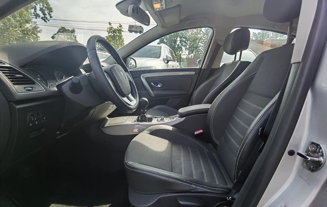 Renault Laguna cena 23900 przebieg: 203358, rok produkcji 2011 z Żelechów małe 352